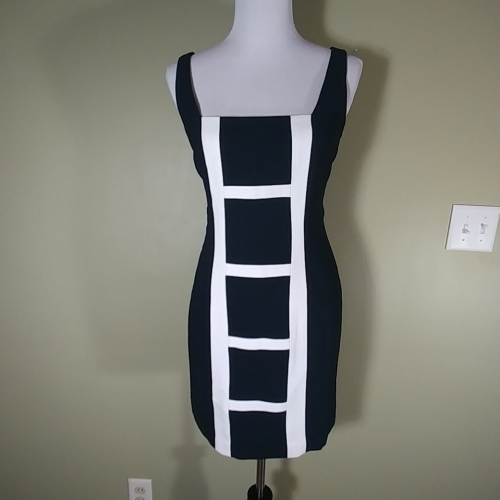Ann tjan for Kenar fitted dress, size 14 👗